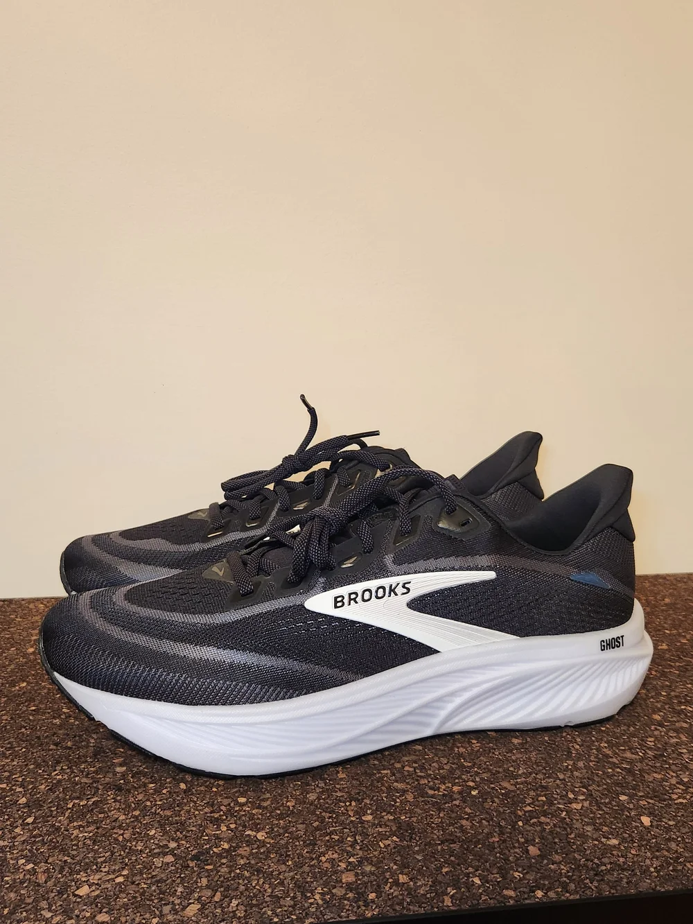 Brooks Ghost 18 Running Shoes Mens Size 10.5 Wide 2E